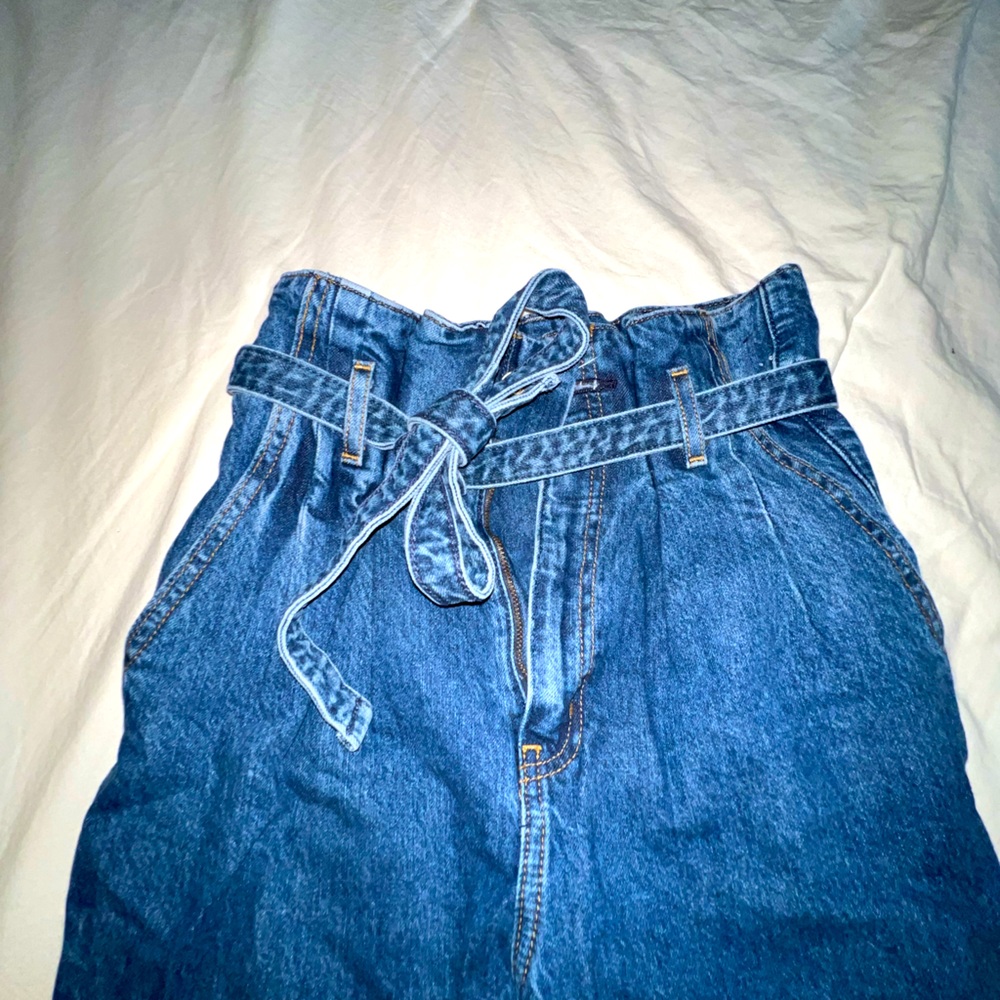 Abercrombie and fitch mom jeans